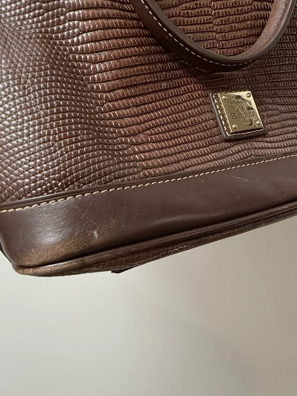 Dooney & Bourke Brown Lizard-Embossed Leather Wallet